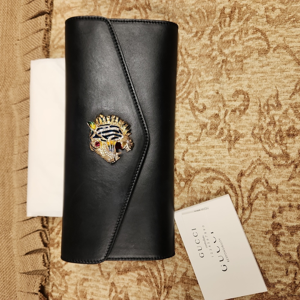 Gucci clutch